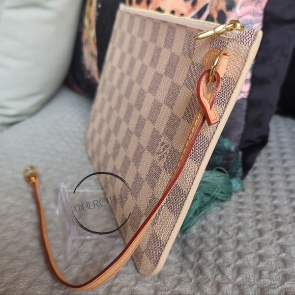 ⚡ FLASH SALE - Louis Vuitton Damier Azur Neverfull Pouch MM - Picture 3 of 13